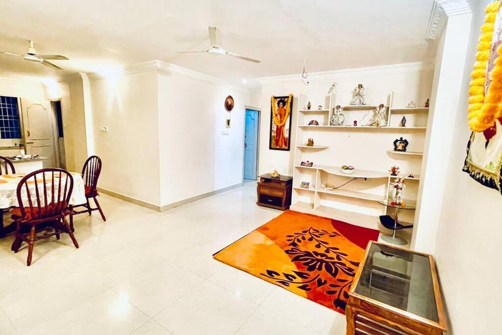 Shanthi Home Stay Puttaparthi Zewnętrze zdjęcie