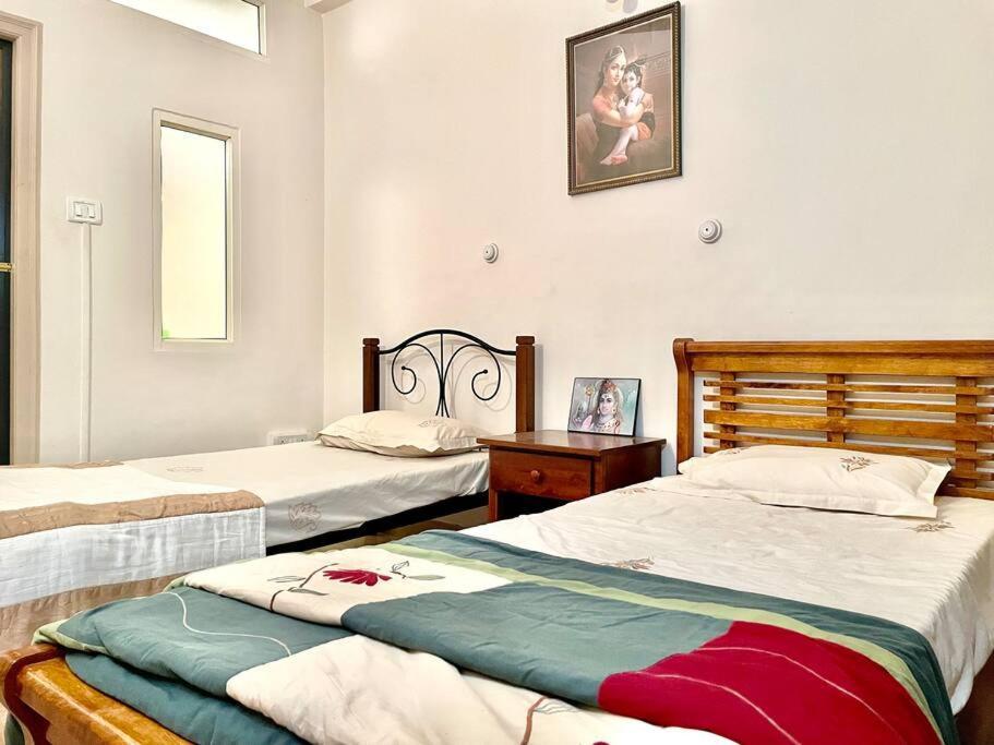Shanthi Home Stay Puttaparthi Zewnętrze zdjęcie